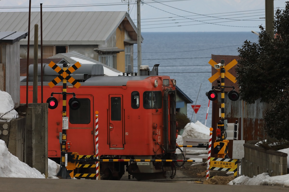 キハ40系津軽線 : 第１浜名踏切